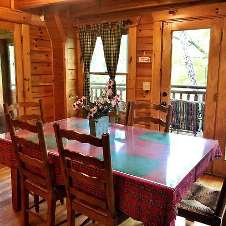 Bear Pleasures Cabin Villa Gatlinburg Ngoại thất bức ảnh